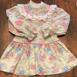 Vintage little girls dress